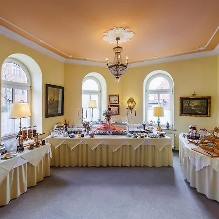 Hotell Fuerstenhof 3*