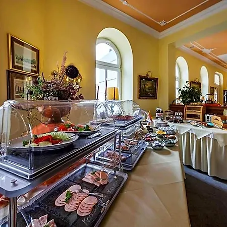 Fuerstenhof 3*